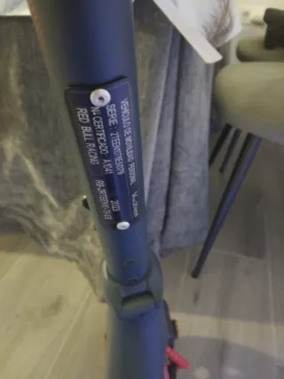 Patinete eléctrico con luces