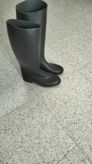 Botas de agua o hípica negras