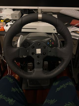 Logitech G920 Volante + Pedales y soporte playset