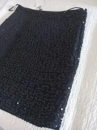 Minifalda Mango negra lentejuelas