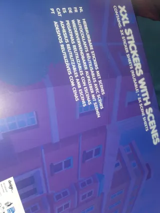 Libro Marvel con pegatinas