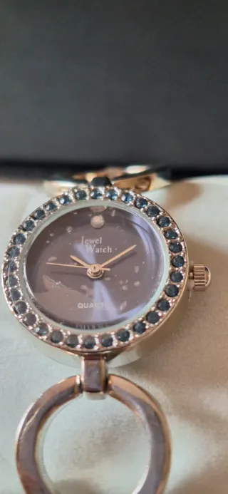 4 Relojes Vaccaro Mujer Oro y Plata