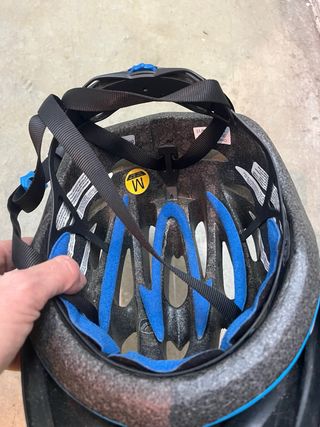 Casco de Bicicleta Bell Azul y Negro