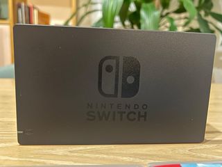 Nintendo Switch + 4 Juegos + Accesorios