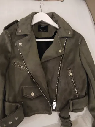 Cazadora Biker Bershka Antelina Verde Oliva Tal M