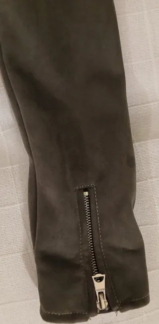 Cazadora Biker Bershka Antelina Verde Oliva Tal M