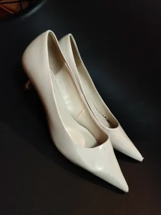 Zapatos de tacón Mango beige