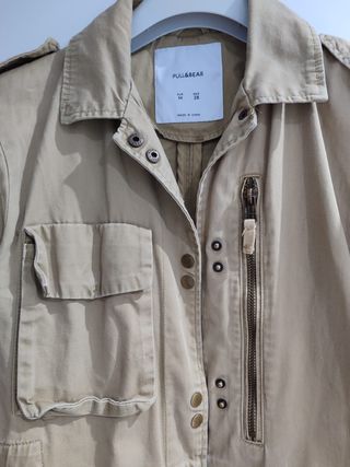 Chaqueta Militar Beige Pull&Bear Mujer
