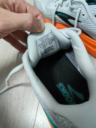 Brooks Ghost 2 Max (talla 42.5) Zapatillas Running