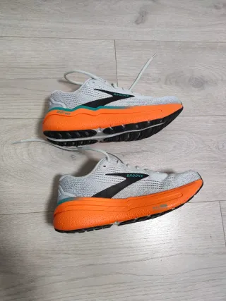 Brooks Ghost 2 Max (talla 42.5) Zapatillas Running