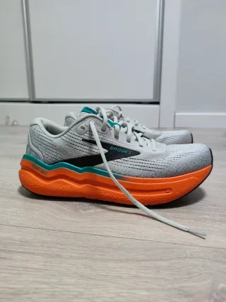 Brooks Ghost 2 Max (talla 42.5) Zapatillas Running