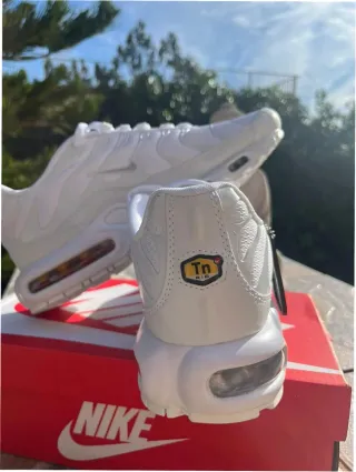 Nike Air Max Plus TN Blancas Talla 37.5