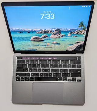 Apple Macbook Pro 13" M1 256GB 8GB Súper Precio