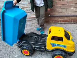 Camión de Juguete Grande de Plástico