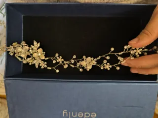 Tiara Novia Cristales y Flores Nacaradas Edenly