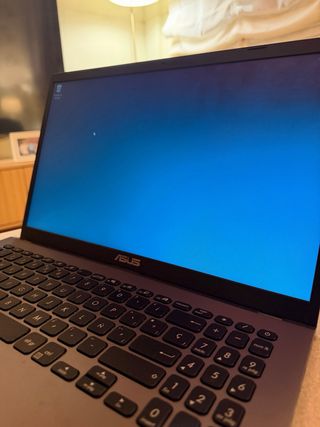 ASUS VivoBook 15
