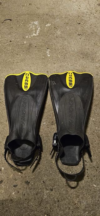 Aletas Cressi para buceo