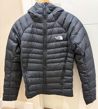 Plumífero The North Face Negro con Capucha