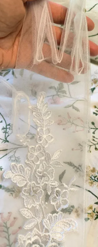 Guantes de novia bordados