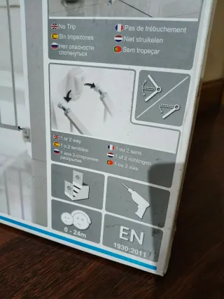 Barrera seguridad Munchkin extensible metal