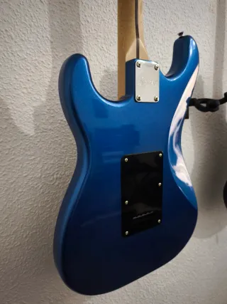 Guitarra Fender Squier Stratocaster Afinnity