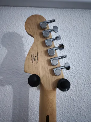 Guitarra Fender Squier Stratocaster Afinnity