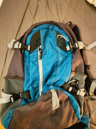 Mochila Quechua Azul y gris de 22l , raincover