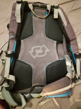 Mochila Quechua Azul y gris de 22l , raincover