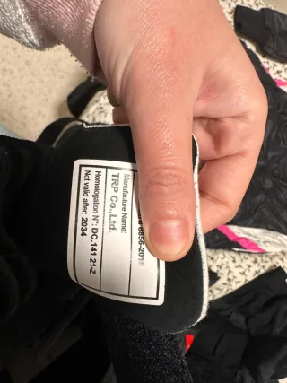 Equipación de carreras GT2i