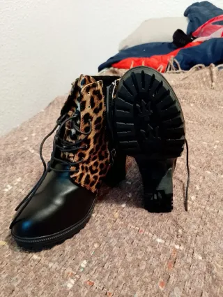 Botines con estampado de leopardo