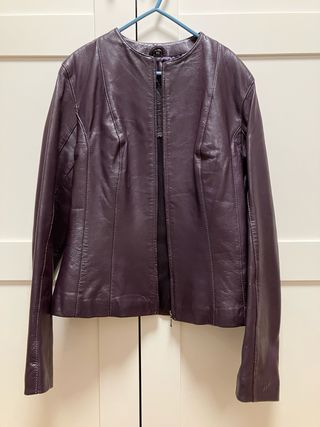 Chaqueta de piel violeta talla XS