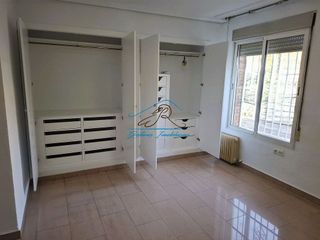 Piso en alquiler en Santa Rosa - Valdeolleros en Córdoba