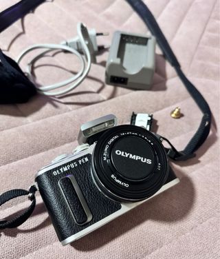 Cámara Digital Olympus PEN E-PL8