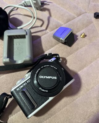 Cámara Digital Olympus PEN E-PL8