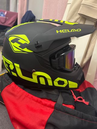 Casco Moto Off-Road Negro y Amarillo Nuevo