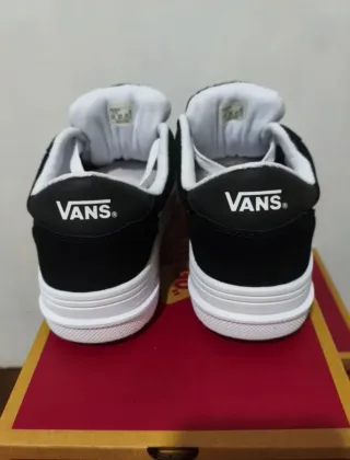 Zapatillas VANS Hylane A ESTRENAR