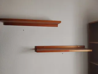 Estanterías de madera color café