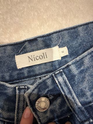 Vaqueros Nicoli Talla 32 con Pedrería