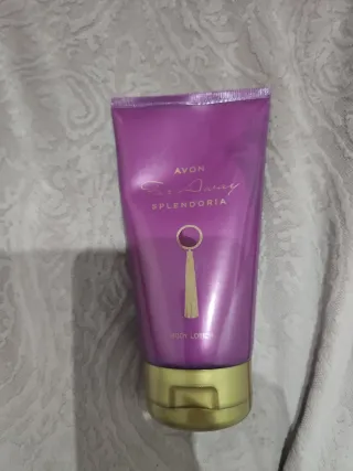Crema avon far away splendoria. (Descatalogada)