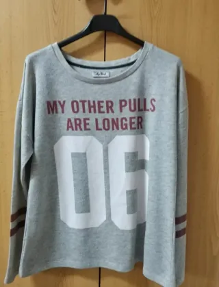 Sudadera Gris Lily Bird MY OTHER PULLS ARE LONGER