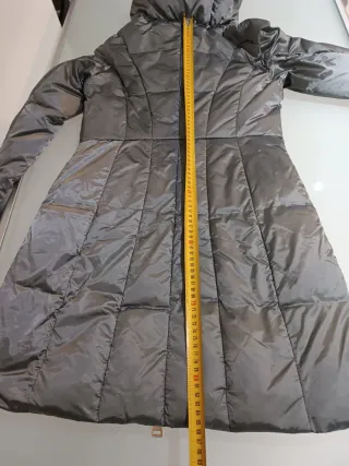 Alanred piumino grigio con maxi collo scenografico