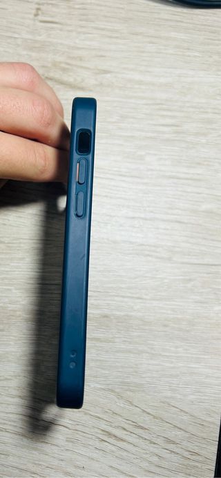 Funda iPhone 12 mini azul marino sin usar