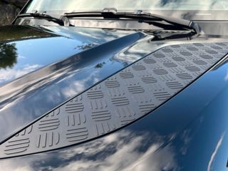 Land-Rover Defender 2.0 D240 SD4 S 110 Auto 4WD