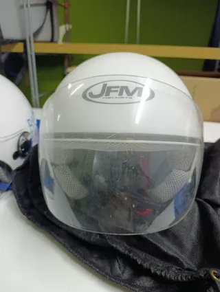 Casco Hello Kitty USA,  Casco marca JFM Casco NVG