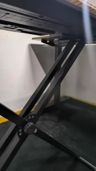 Teclado Yamaha F51 con soporte