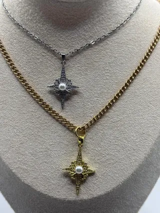 Collares con dije de estrella y perla