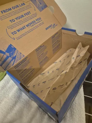 Brooks Adrenaline 24 Scarpe da Corsa Giallo fluo