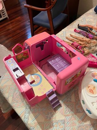 Caravana Rosa para Muñecas Estilo Barbie