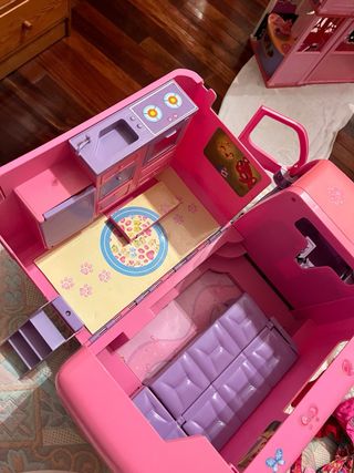 Caravana Rosa para Muñecas Estilo Barbie
