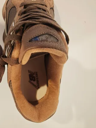 New Balance 9060 Marrón Verde Oliva